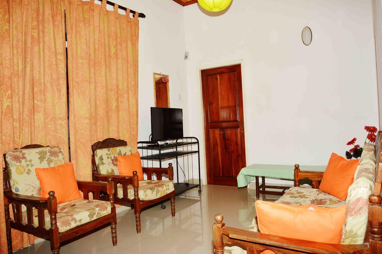 Sampathaa Residence Negombo Dış mekan fotoğraf